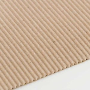 Standard Fluting medium board displaying a textured, high-crush-resistance recycled layer for cardboard panels.